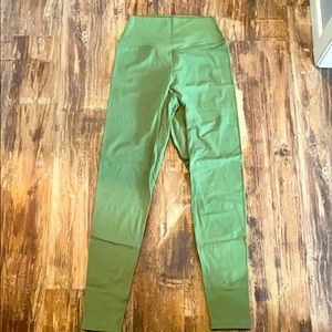 Balance Athletica The OG Pant - Amazon